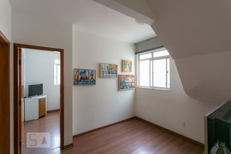Sala de apartamento à venda com 3 quartos, 160m² em Sion, Belo Horizonte