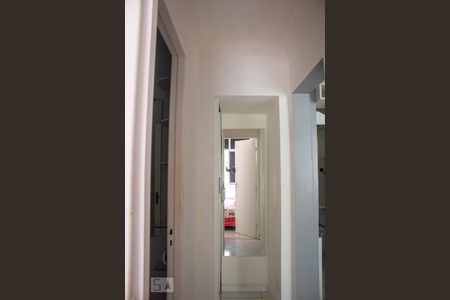 Corredor de apartamento para alugar com 2 quartos, 40m² em Costa Azul, Salvador