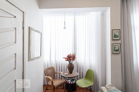 Sala  de apartamento para alugar com 2 quartos, 77m² em Cruzeiro, Belo Horizonte