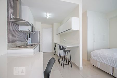 Cozinha e Copa de kitnet/studio para alugar com 1 quarto, 36m² em Brooklin Paulista, São Paulo