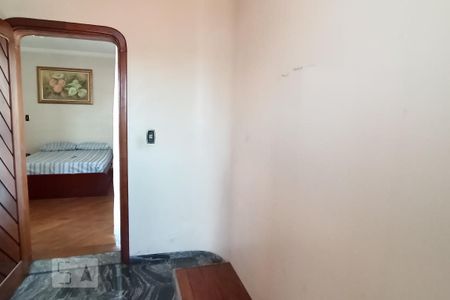 Closet de casa para alugar com 3 quartos, 367m² em Jardim Vila Formosa, São Paulo