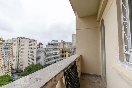 Varanda de apartamento para alugar com 3 quartos, 132m² em Centro, Curitiba