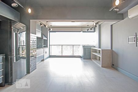 Sala e Cozinha de apartamento para alugar com 1 quarto, 51m² em Vila Cordeiro, São Paulo