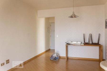 Sala de apartamento para alugar com 2 quartos, 75m² em Jardim Taquaral, São Paulo