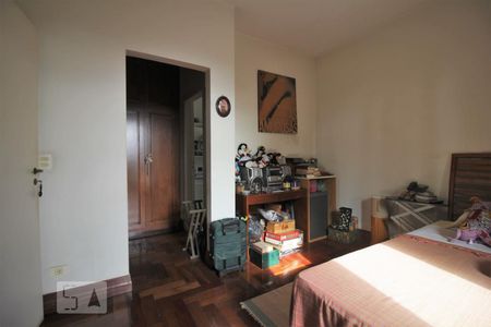 Suíte 1 de casa à venda com 4 quartos, 750m² em Jardim Leonor, São Paulo