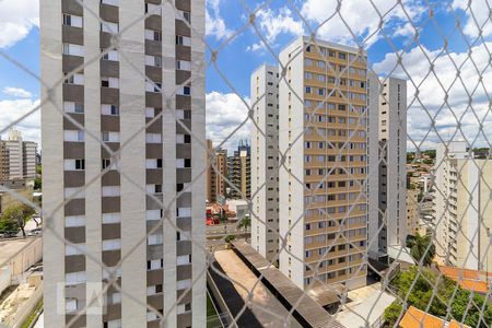 Vista da suíte de apartamento à venda com 2 quartos, 74m² em Bosque, Campinas