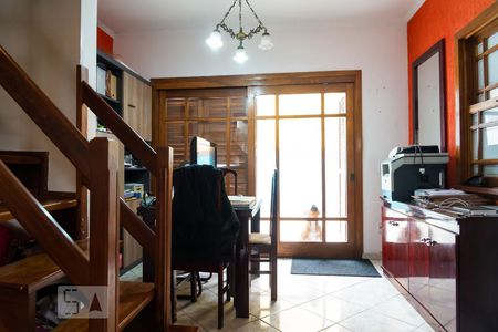 Sala de casa à venda com 3 quartos, 180m² em Campo Novo, Porto Alegre