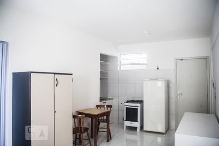 Sala/Quarto de kitnet/studio para alugar com 1 quarto, 26m² em Bela Vista, São Paulo