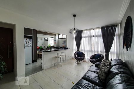 Sala de Estar de apartamento à venda com 2 quartos, 83m² em Vila Monumento, São Paulo