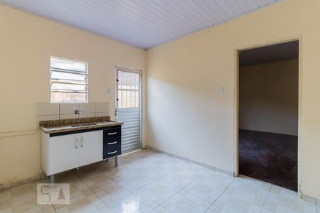 Cozinha de casa para alugar com 1 quarto, 40m² em Vila Guilhermina, São Paulo