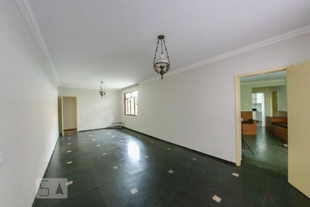 Sala 2 de casa para alugar com 6 quartos, 256m² em Calafate, Belo Horizonte