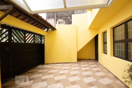 Vista da Sala de Estar de casa para alugar com 5 quartos, 130m² em Bonfim, Osasco