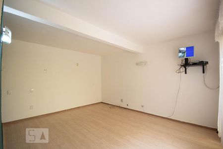 Sala de Estar de casa para alugar com 5 quartos, 130m² em Bonfim, Osasco