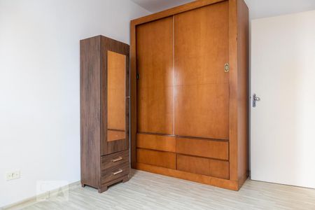 Quarto 1 de apartamento para alugar com 2 quartos, 49m² em Vila Mazzei, São Paulo