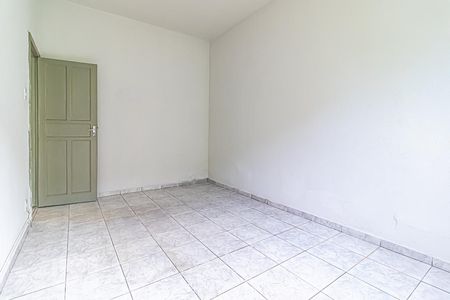 Quarto de casa para alugar com 1 quarto, 40m² em Taquara, Rio de Janeiro