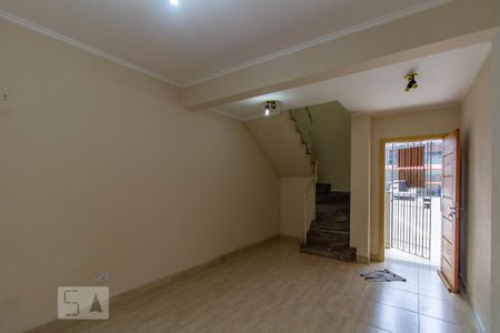 Casa para alugar com 100m², 3 quartos e 1 vagaSala