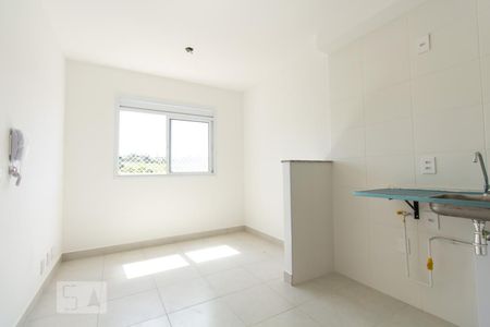 Sala de apartamento à venda com 2 quartos, 32m² em Itaquera, São Paulo