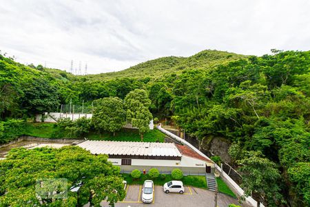 Vista do Quarto 1 de apartamento para alugar com 2 quartos, 54m² em Santa Rosa, Niterói