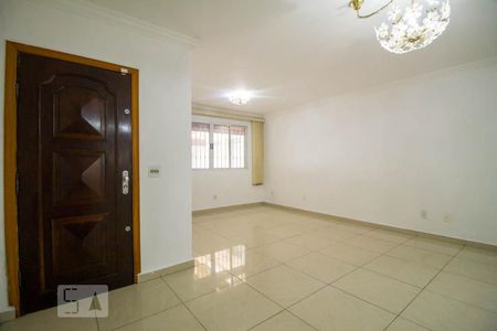 Sala de casa à venda com 5 quartos, 200m² em Vila Gumercindo, São Paulo