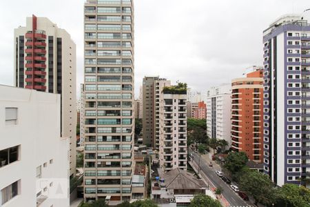 Vista  de apartamento para alugar com 1 quarto, 50m² em Indianópolis, São Paulo