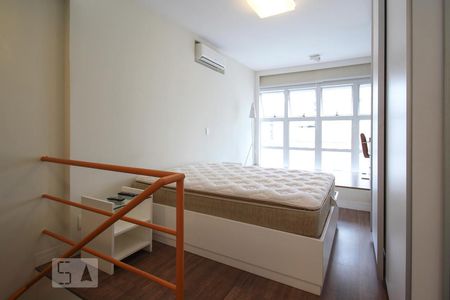 Suíte  de apartamento para alugar com 1 quarto, 50m² em Indianópolis, São Paulo