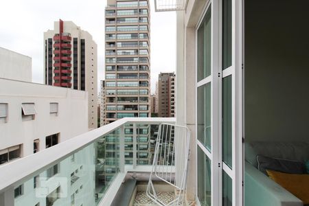 Varanda de apartamento para alugar com 1 quarto, 50m² em Indianópolis, São Paulo