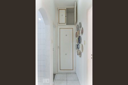 Corredor  de apartamento para alugar com 2 quartos, 70m² em Tijuca, Rio de Janeiro