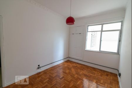 Apartamento à venda com 66m², 2 quartos e sem vagaSala