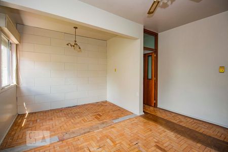 Sala  de apartamento à venda com 2 quartos, 60m² em São Sebastião, Porto Alegre