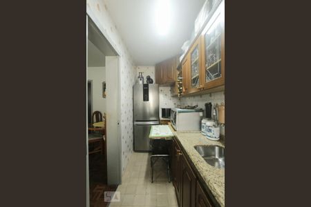 COZINHA de apartamento à venda com 1 quarto, 39m² em Santa Maria Goretti, Porto Alegre