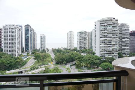 Vista da Sala de apartamento para alugar com 3 quartos, 99m² em Barra da Tijuca, Rio de Janeiro