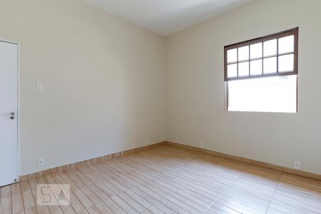 Quarto 2 de casa para alugar com 2 quartos, 72m² em Bela Vista, São Paulo