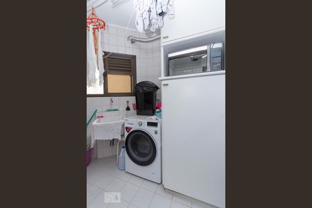 Apartamento à venda com 101m², 3 quartos e 2 vagas Apartamento à venda com 101m², 3 quartos e 2 vagasÁrea de Serviço