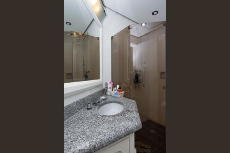 Apartamento à venda com 101m², 3 quartos e 2 vagas Apartamento à venda com 101m², 3 quartos e 2 vagasBanheiro Corredor