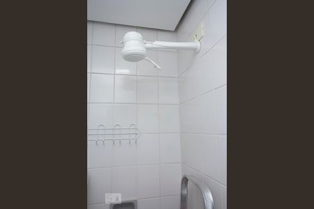 Apartamento à venda com 101m², 3 quartos e 2 vagas Apartamento à venda com 101m², 3 quartos e 2 vagasBanheiro de Serviço