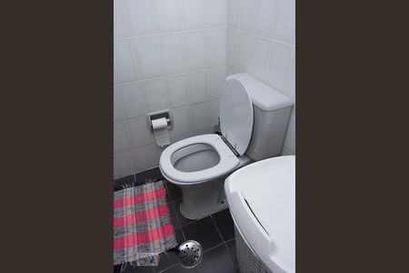 Apartamento à venda com 101m², 3 quartos e 2 vagas Apartamento à venda com 101m², 3 quartos e 2 vagasBanheiro Corredor