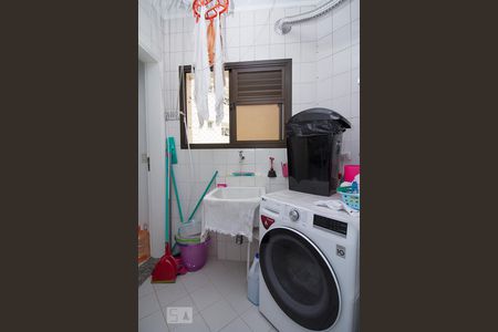 Apartamento à venda com 101m², 3 quartos e 2 vagas Apartamento à venda com 101m², 3 quartos e 2 vagasÁrea de Serviço