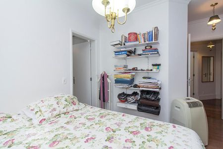 Apartamento à venda com 101m², 3 quartos e 2 vagas Apartamento à venda com 101m², 3 quartos e 2 vagasQuarto Suíte 1