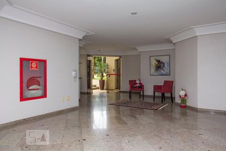 Apartamento à venda com 101m², 3 quartos e 2 vagas Apartamento à venda com 101m², 3 quartos e 2 vagasÁrea comum - Hall de Entrada