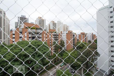 Apartamento à venda com 101m², 3 quartos e 2 vagas Apartamento à venda com 101m², 3 quartos e 2 vagasVista da varanda do quarto 2