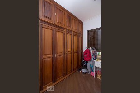 Apartamento à venda com 101m², 3 quartos e 2 vagas Apartamento à venda com 101m², 3 quartos e 2 vagasQuarto 3 - Armários