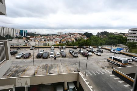 varanda vista de apartamento para alugar com 2 quartos, 51m² em Jardim Monte Alegre, Taboão da Serra