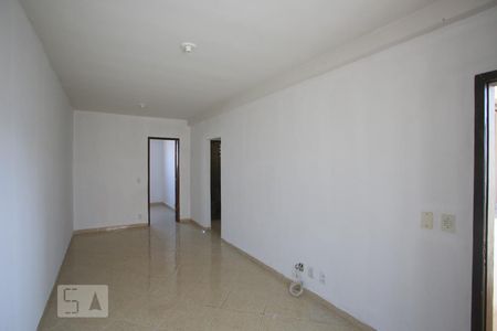 Sala 5 de kitnet/studio para alugar com 2 quartos, 50m² em Curicica, Rio de Janeiro