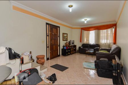 Casa à venda com 150m², 3 quartos e 4 vagasSala