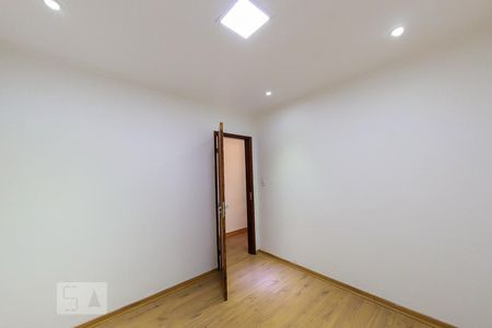 Quarto 2 de casa à venda com 3 quartos, 222m² em Vila Rosália, Guarulhos