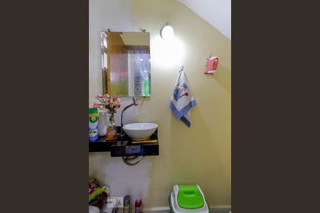 Lavabo de casa para alugar com 2 quartos, 80m² em Vila Gustavo, São Paulo