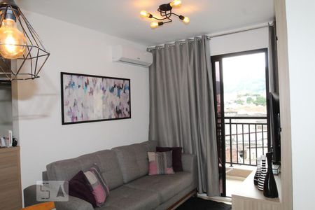 Sala de apartamento para alugar com 2 quartos, 55m² em Piedade, Rio de Janeiro