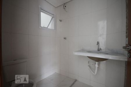 Banheiro de apartamento à venda com 1 quarto, 30m² em Vila Natália, São Paulo