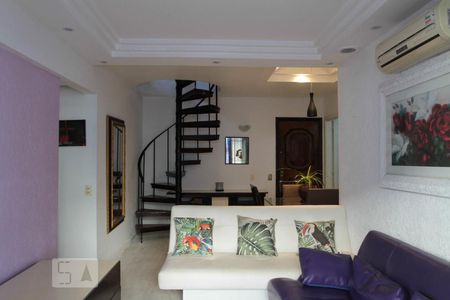 Apartamento à venda com 171m², 3 quartos e 2 vagasSala