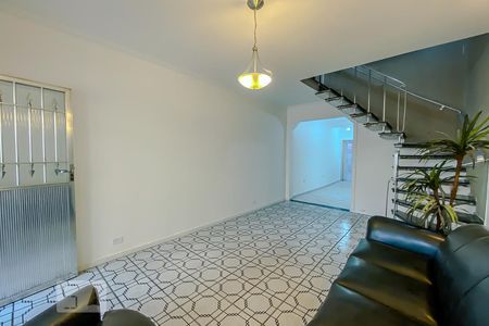 Casa de condomínio para alugar com 160m², 2 quartos e 1 vagaSala